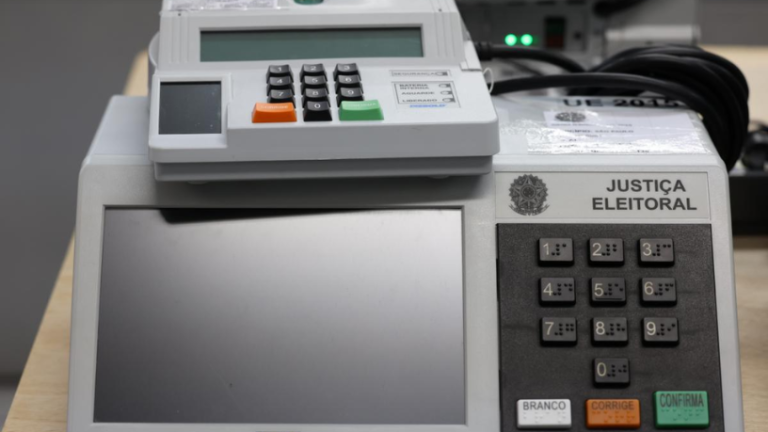 Flávio supera Lula em cenário de segundo turno: o que a nova pesquisa revela sobre o momento político brasileiro